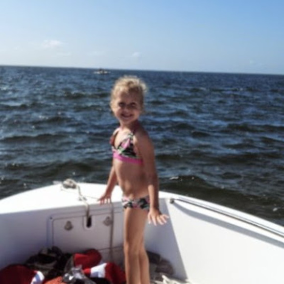 Meet your Posher, Madison - Picture 1 of 1